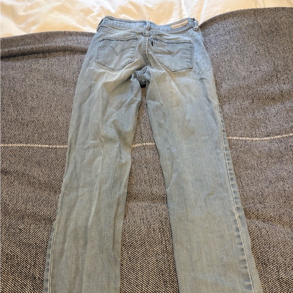 Levi’s Jeans - Picture 2 of 3